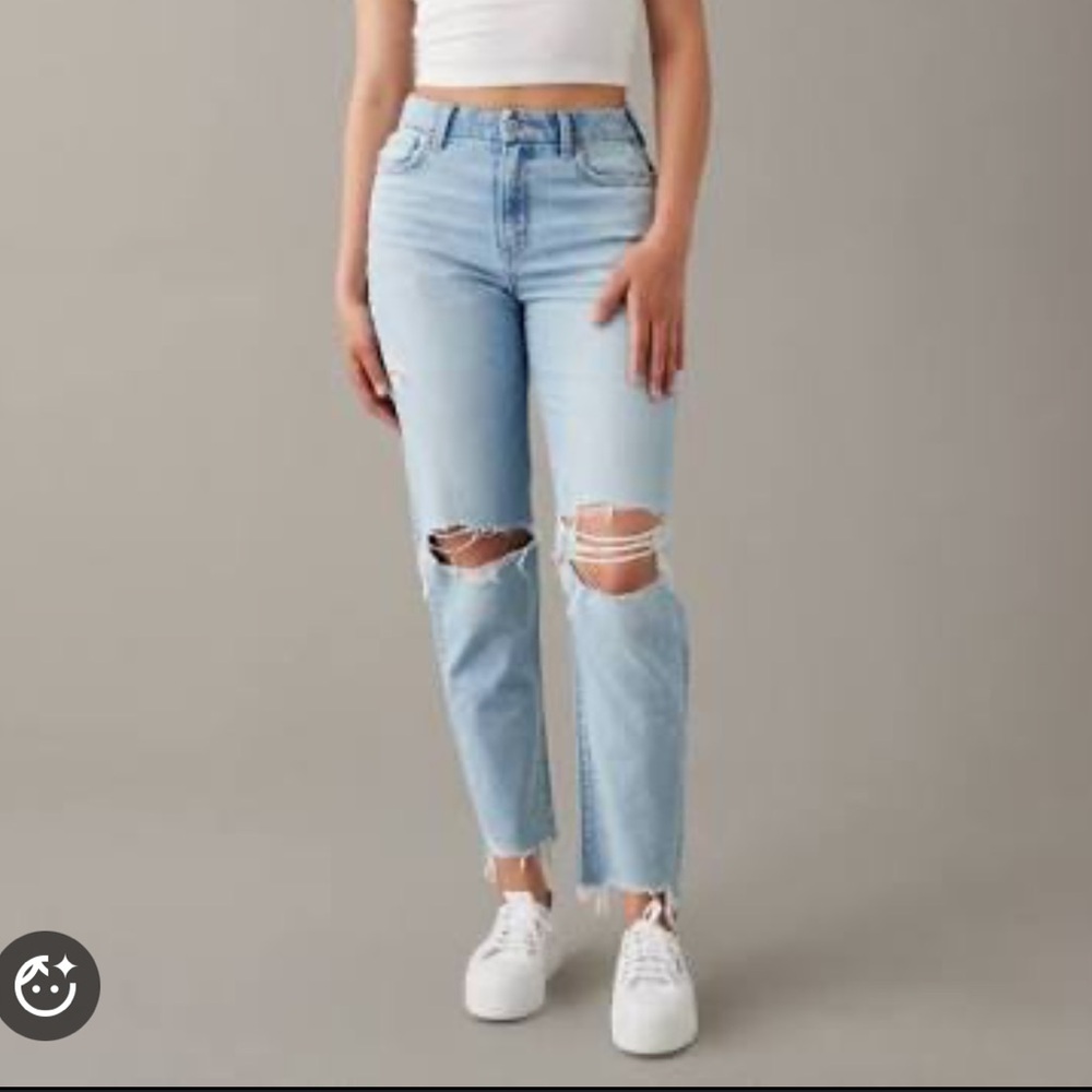American Eagle Light Blue Mom Jeans